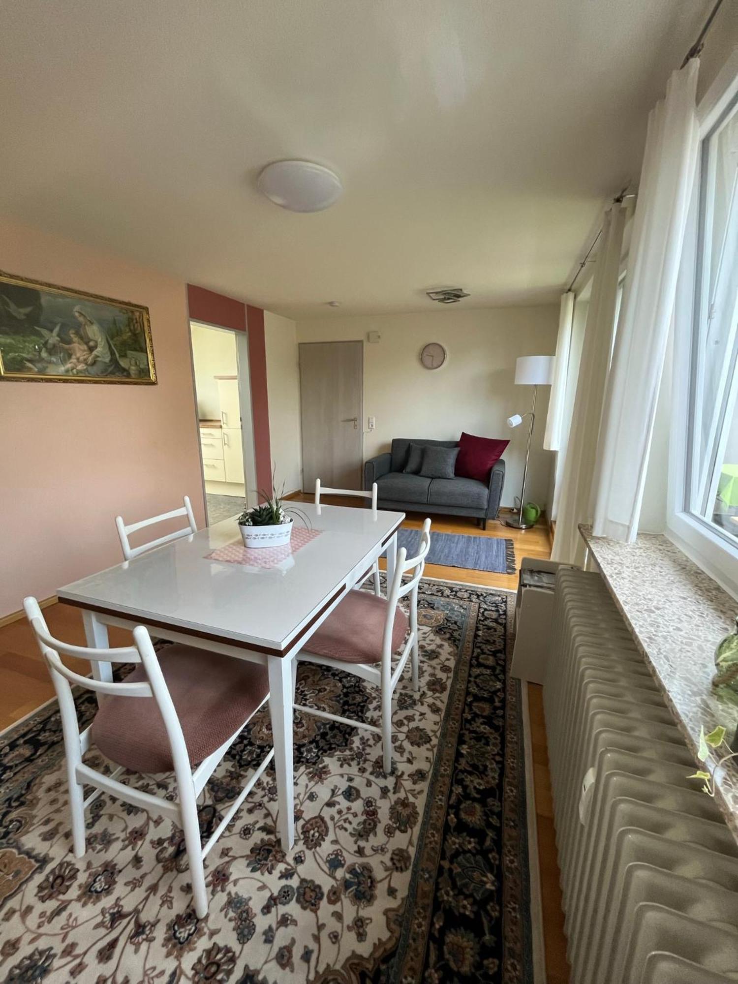 Schoene Wohnung, Bodenseenaehe ราเวนส์บวร์ก ภายนอก รูปภาพ